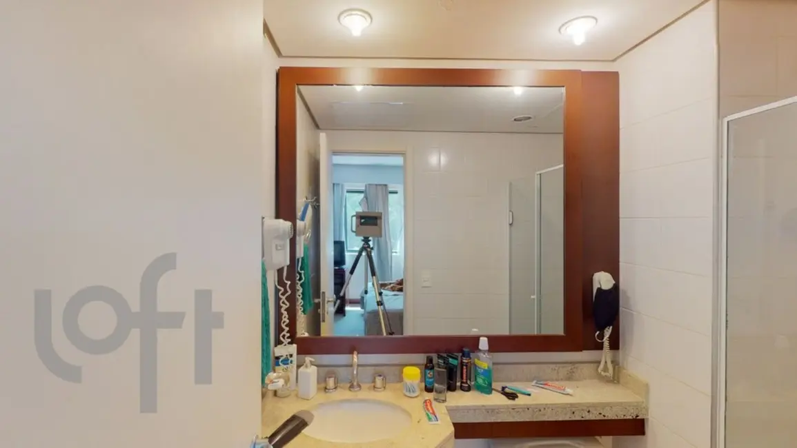 Apartamento à venda, 27m2 em Moema, São Paulo - SP - imagem 2 Foto 2 de Apartamento à venda, 27m2 em Moema, São Paulo - SP