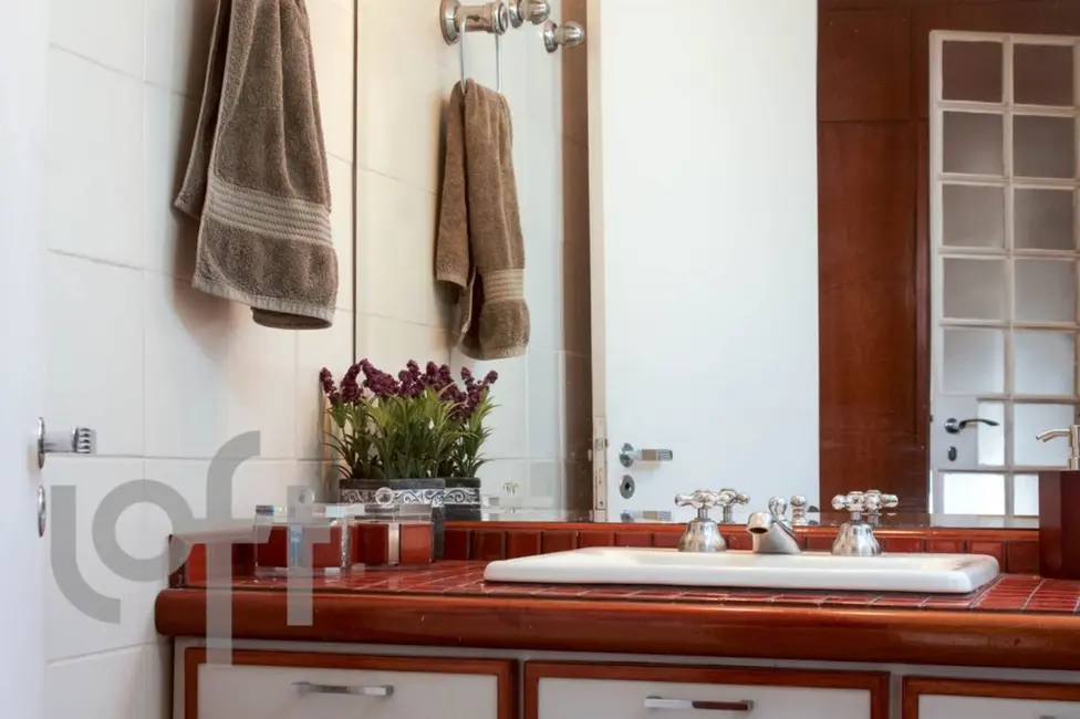 Apartamento com 2 quartos à venda, 83m2 em Moema, São Paulo - SP - imagem 3 Foto 3 de Apartamento com 2 quartos à venda, 83m2 em Moema, São Paulo - SP