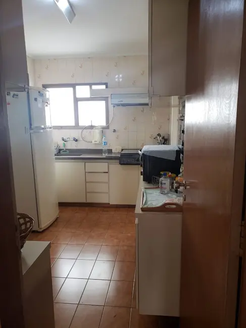 Apartamento com 3 quartos à venda, 204m2 em Itaim Bibi, São Paulo - SP - imagem 8 Foto 8 de Apartamento com 3 quartos à venda, 204m2 em Itaim Bibi, São Paulo - SP