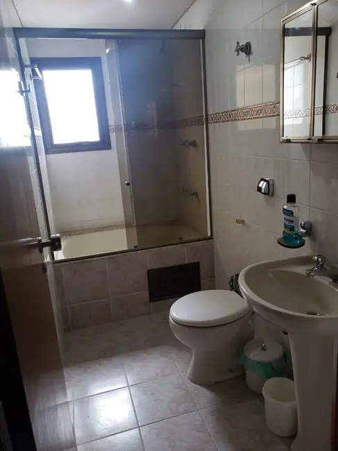 Apartamento com 3 quartos à venda, 204m2 em Itaim Bibi, São Paulo - SP - imagem 3 Foto 3 de Apartamento com 3 quartos à venda, 204m2 em Itaim Bibi, São Paulo - SP