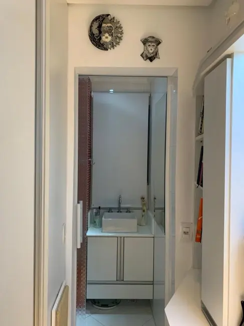 Foto 6 de Apartamento com 2 quartos à venda, 79m2 em Moema, São Paulo - SP