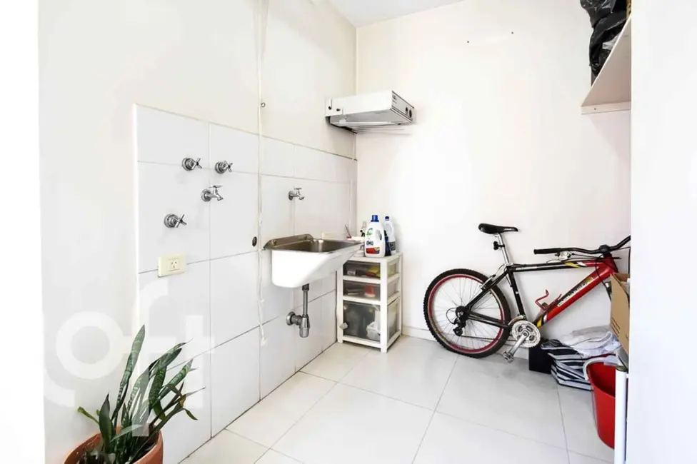 Apartamento com 4 quartos à venda, 144m2 em Perdizes, São Paulo - SP - imagem 9 Foto 9 de Apartamento com 4 quartos à venda, 144m2 em Perdizes, São Paulo - SP