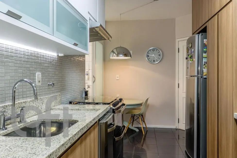 Apartamento com 3 quartos à venda, 121m2 em Moema, São Paulo - SP - imagem 9 Foto 9 de Apartamento com 3 quartos à venda, 121m2 em Moema, São Paulo - SP