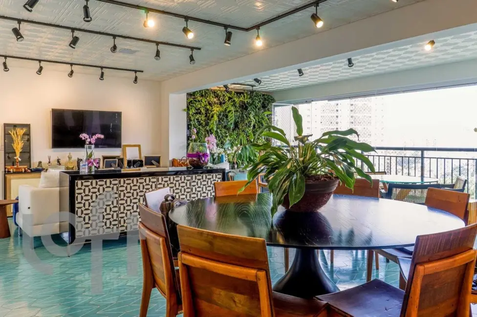 Apartamento com 3 quartos à venda, 149m2 em Aclimação, São Paulo - SP - imagem 1 Foto 1 de Apartamento com 3 quartos à venda, 149m2 em Aclimação, São Paulo - SP