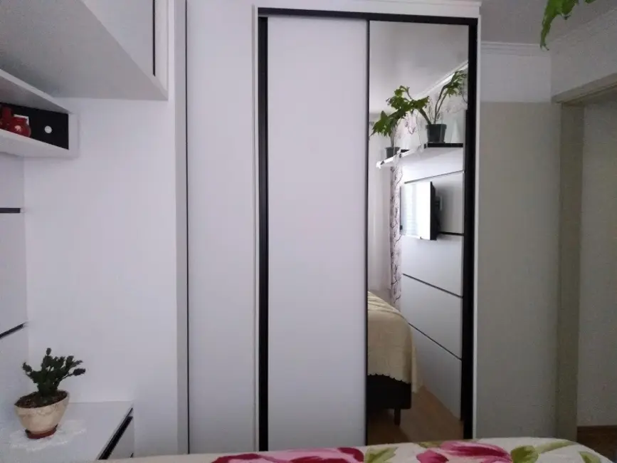 Apartamento com 2 quartos à venda, 50m2 em Parque São Vicente, Maua - SP - imagem 4 Foto 4 de Apartamento com 2 quartos à venda, 50m2 em Parque São Vicente, Maua - SP