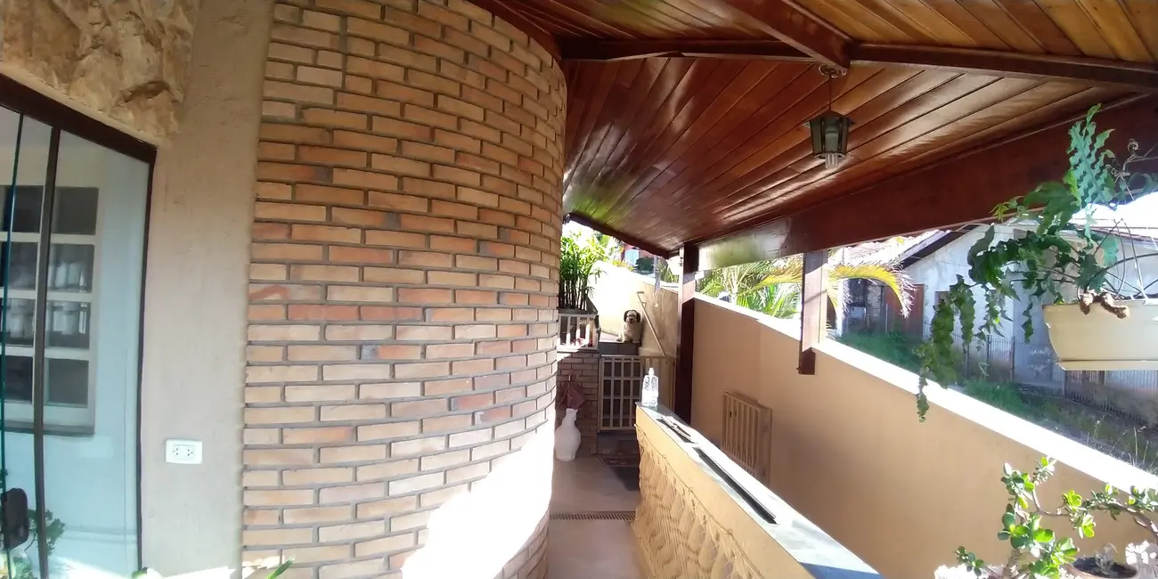 Foto 9 de Casa com 3 quartos à venda, 178m2 em Santa Luzia, Ribeirao Pires - SP