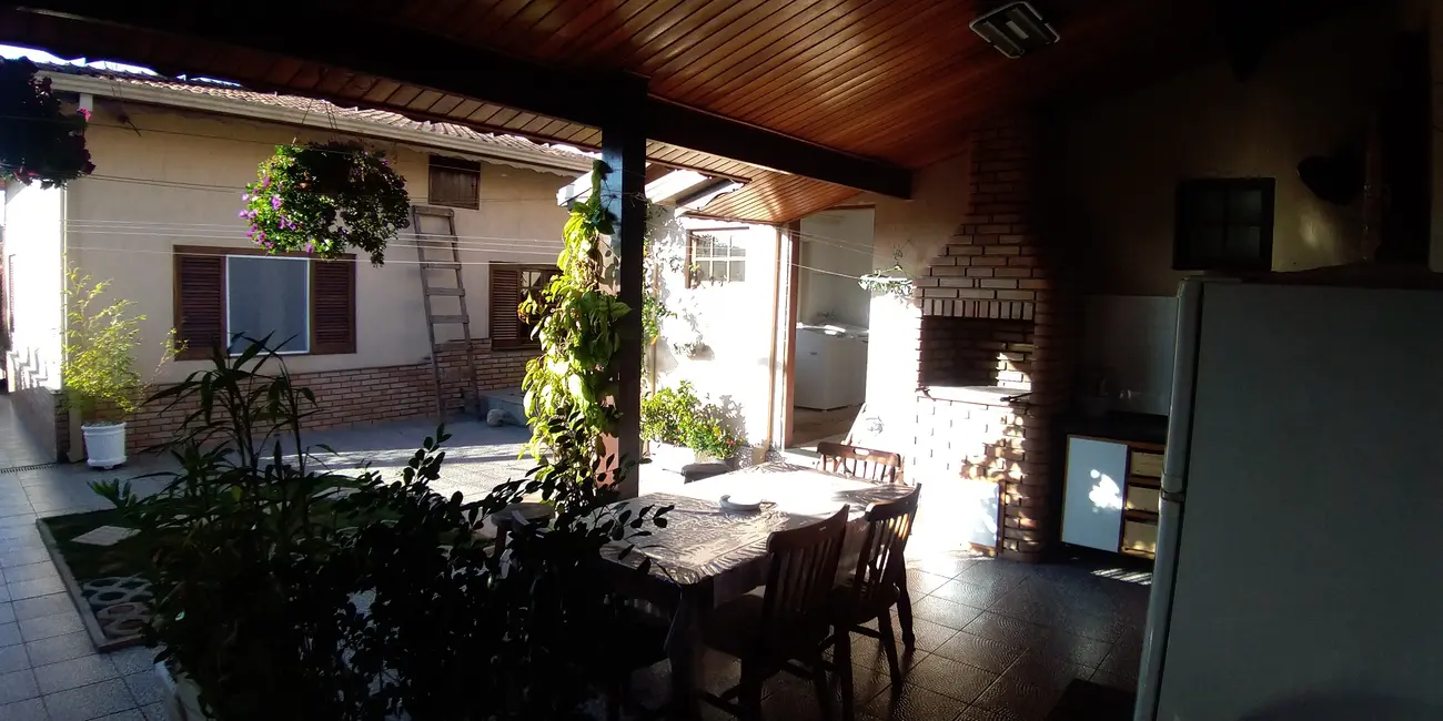 Foto 2 de Casa com 3 quartos à venda, 178m2 em Santa Luzia, Ribeirao Pires - SP