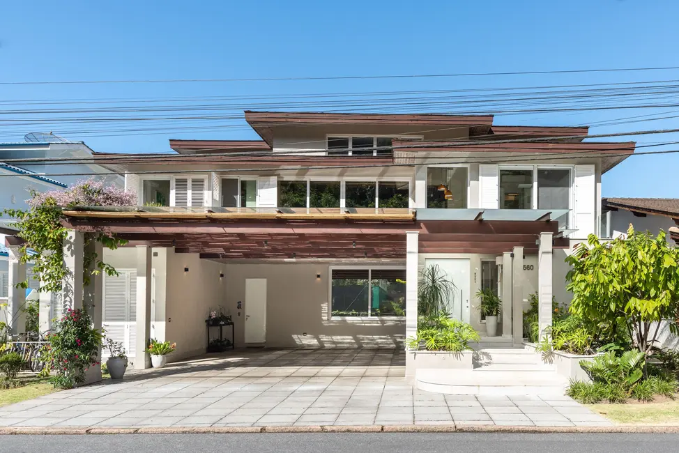 Foto 4 de Casa de Condomínio com 6 quartos à venda, 700m2 em Tabatinga, Caraguatatuba - SP