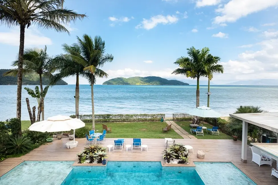 Foto 4 de Casa de Condomínio com 8 quartos à venda, 600m2 em Tabatinga, Caraguatatuba - SP