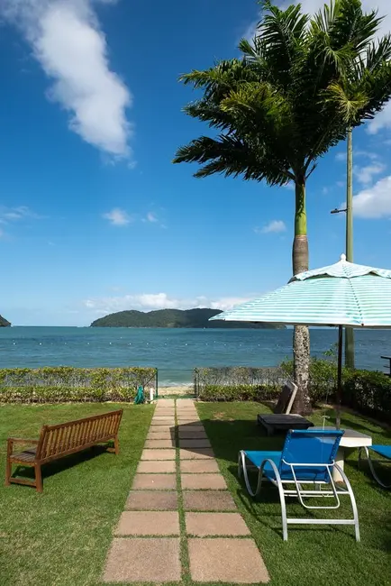 Foto 5 de Casa de Condomínio com 8 quartos à venda, 600m2 em Tabatinga, Caraguatatuba - SP