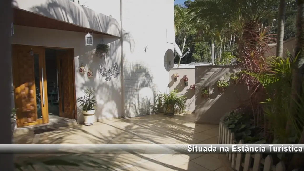 Casa de Condomínio com 6 quartos à venda e para alugar, 438m2 em Centro, Ribeirao Pires - SP - imagem 3 Foto 3 de Casa de Condomínio com 6 quartos à venda e para alugar, 438m2 em Centro, Ribeirao Pires - SP