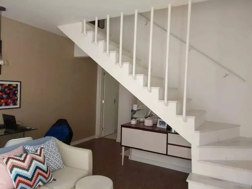 Casa de Condomínio com 2 quartos à venda, 55m2 em Centro Alto, Ribeirao Pires - SP - imagem 5 Foto 5 de Casa de Condomínio com 2 quartos à venda, 55m2 em Centro Alto, Ribeirao Pires - SP