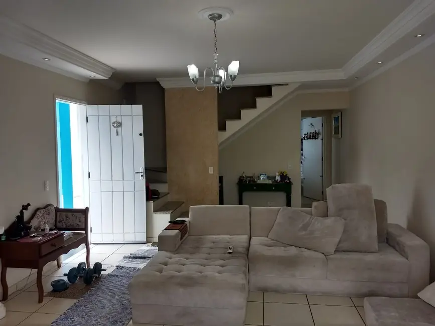 Foto 1 de Casa com 3 quartos à venda, 175m2 em Suíssa, Ribeirao Pires - SP