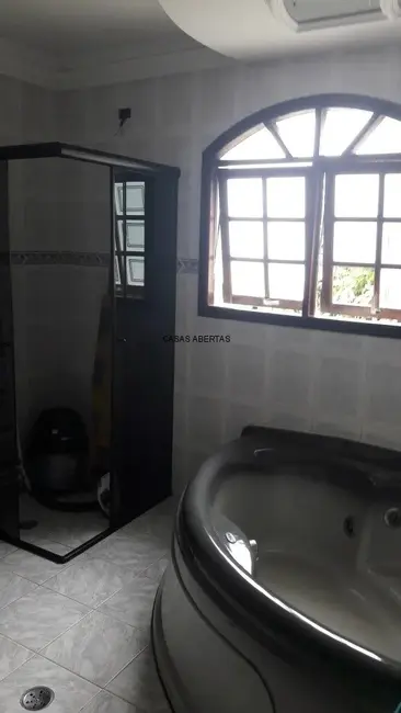 Foto 12 de Casa com 4 quartos à venda, 274m2 em Jardim Araguaia, Maua - SP