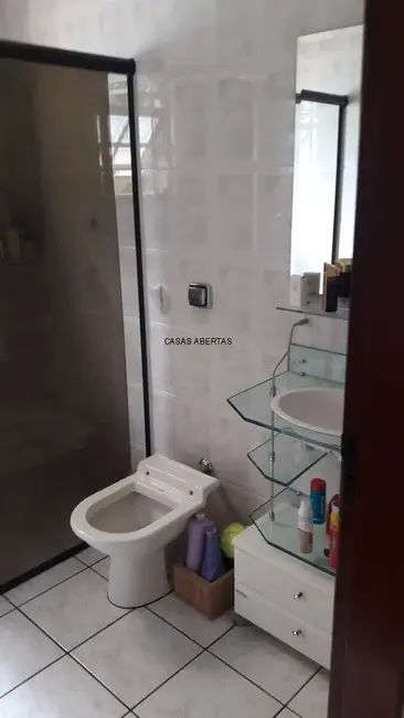 Foto 9 de Casa com 4 quartos à venda, 274m2 em Jardim Araguaia, Maua - SP