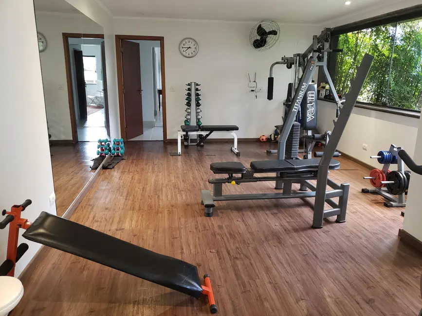 Apartamento com 3 quartos para alugar, 263m2 em Real Parque, São Paulo - SP - imagem 8 Foto 8 de Apartamento com 3 quartos para alugar, 263m2 em Real Parque, São Paulo - SP