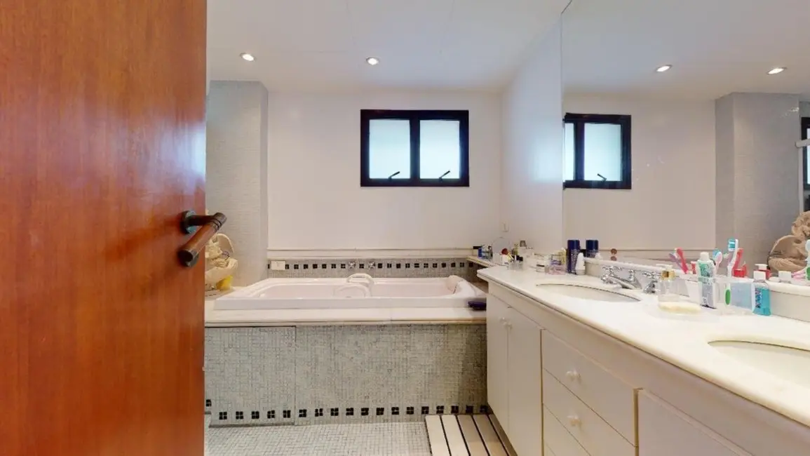 Foto 4 de Apartamento com 4 quartos à venda, 250m2 em Aclimação, São Paulo - SP