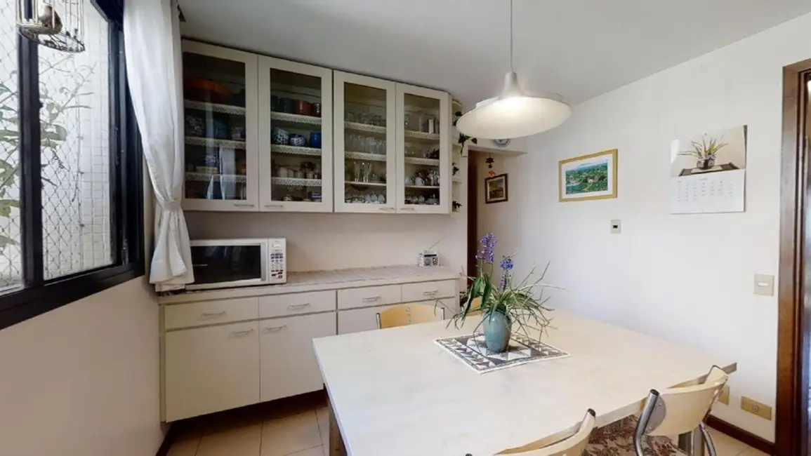 Apartamento com 3 quartos à venda, 180m2 em Aclimação, São Paulo - SP - imagem 7 Foto 7 de Apartamento com 3 quartos à venda, 180m2 em Aclimação, São Paulo - SP