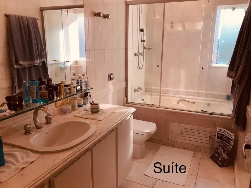 Apartamento com 3 quartos à venda, 270m2 em Aclimação, São Paulo - SP - imagem 3 Foto 3 de Apartamento com 3 quartos à venda, 270m2 em Aclimação, São Paulo - SP