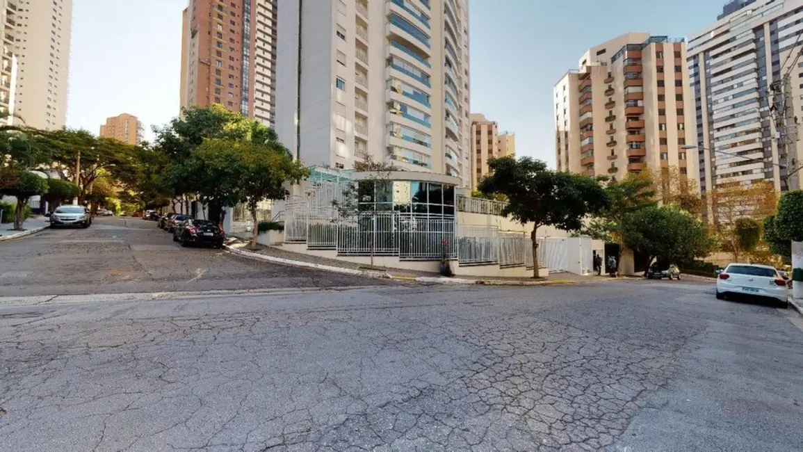 Foto 6 de Apartamento com 4 quartos à venda, 182m2 em São Paulo - SP