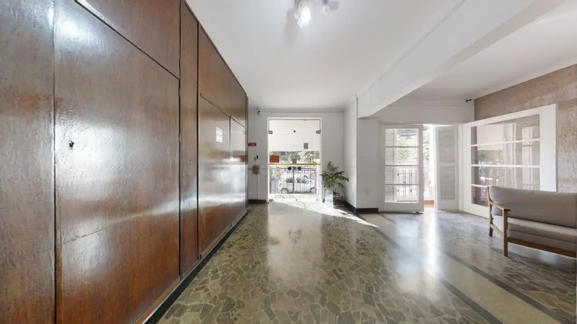 Apartamento com 2 quartos à venda, 80m2 em Aclimação, São Paulo - SP - imagem 4 Foto 4 de Apartamento com 2 quartos à venda, 80m2 em Aclimação, São Paulo - SP