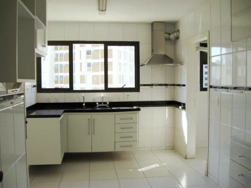 Foto 9 de Apartamento com 4 quartos à venda, 185m2 em Aclimação, São Paulo - SP