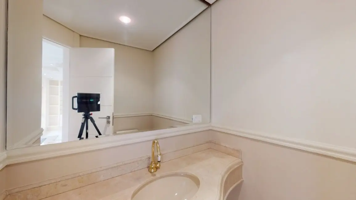 Apartamento com 4 quartos à venda, 330m2 em Aclimação, São Paulo - SP - imagem 3 Foto 3 de Apartamento com 4 quartos à venda, 330m2 em Aclimação, São Paulo - SP