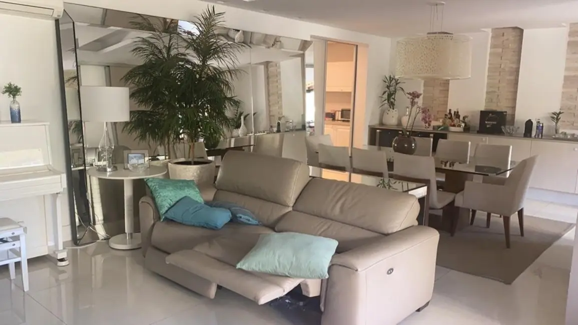 Apartamento com 4 quartos à venda, 247m2 em São Paulo - SP - imagem 1 Foto 1 de Apartamento com 4 quartos à venda, 247m2 em São Paulo - SP
