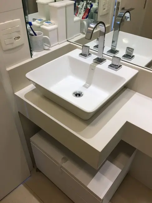 Apartamento com 2 quartos à venda, 61m2 em Aclimação, São Paulo - SP - imagem 6 Foto 6 de Apartamento com 2 quartos à venda, 61m2 em Aclimação, São Paulo - SP