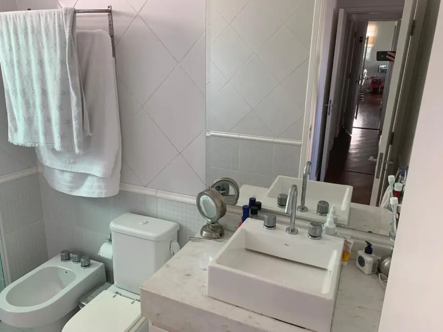 Apartamento com 4 quartos à venda, 100m2 em Aclimação, São Paulo - SP - imagem 3 Foto 3 de Apartamento com 4 quartos à venda, 100m2 em Aclimação, São Paulo - SP