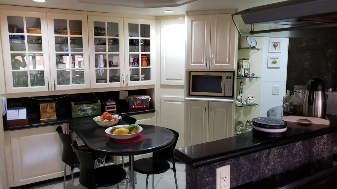 Foto 8 de Apartamento com 4 quartos à venda, 283m2 em Sumaré, São Paulo - SP