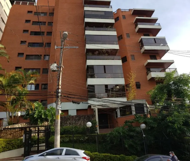 Foto 6 de Apartamento com 4 quartos à venda, 283m2 em Sumaré, São Paulo - SP