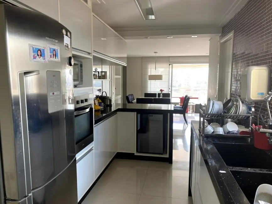 Foto 4 de Apartamento com 3 quartos à venda, 130m2 em São Paulo - SP