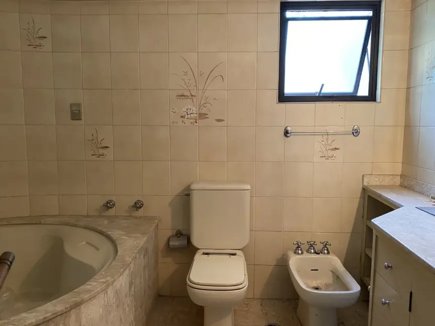 Apartamento com 4 quartos à venda, 187m2 em Aclimação, São Paulo - SP - imagem 3 Foto 3 de Apartamento com 4 quartos à venda, 187m2 em Aclimação, São Paulo - SP