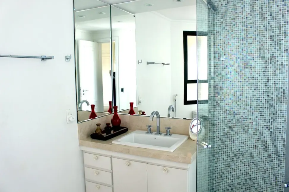 Apartamento com 4 quartos à venda, 233m2 em Campo Belo, São Paulo - SP - imagem 3 Foto 3 de Apartamento com 4 quartos à venda, 233m2 em Campo Belo, São Paulo - SP