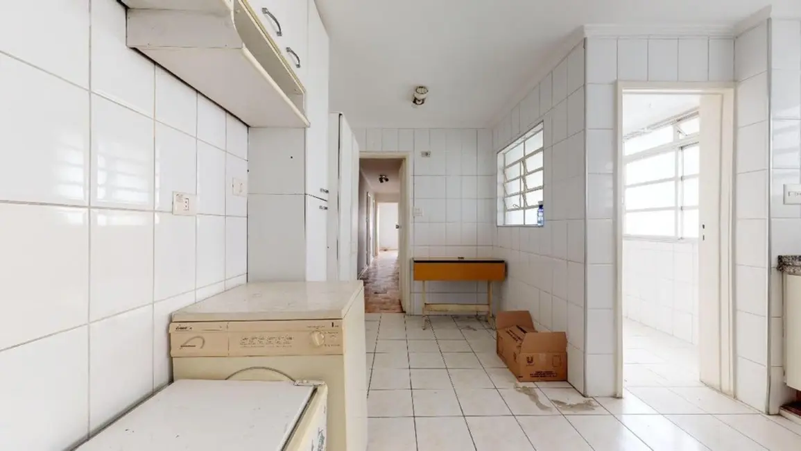 Apartamento com 3 quartos à venda, 130m2 em Moema, São Paulo - SP - imagem 5 Foto 5 de Apartamento com 3 quartos à venda, 130m2 em Moema, São Paulo - SP