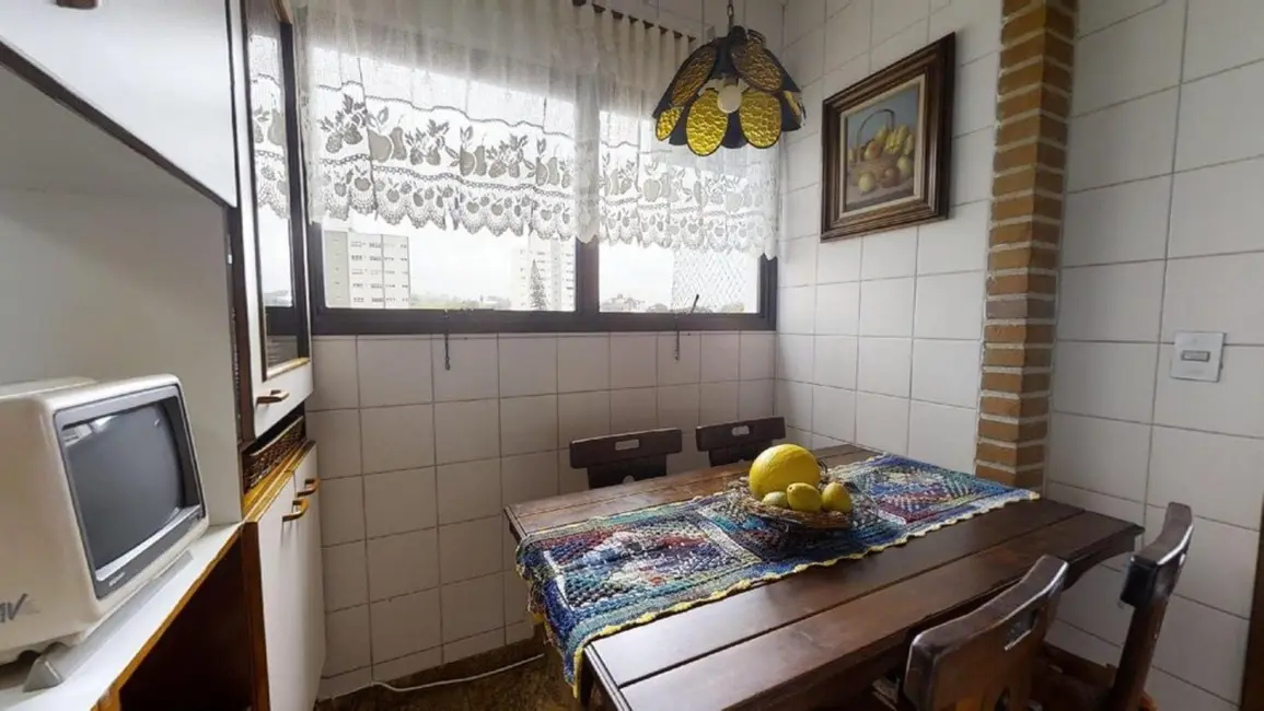 Apartamento com 4 quartos à venda, 204m2 em Moema, São Paulo - SP - imagem 4 Foto 4 de Apartamento com 4 quartos à venda, 204m2 em Moema, São Paulo - SP