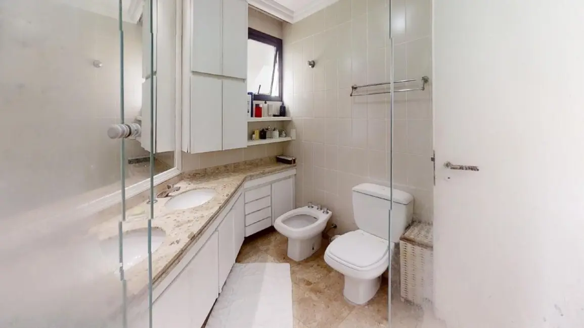 Apartamento com 3 quartos à venda, 120m2 em Moema, São Paulo - SP - imagem 2 Foto 2 de Apartamento com 3 quartos à venda, 120m2 em Moema, São Paulo - SP