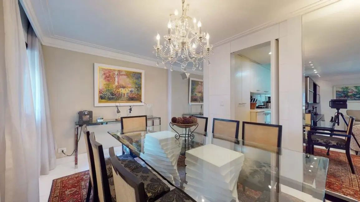 Foto 3 de Apartamento com 4 quartos à venda, 225m2 em Moema, São Paulo - SP