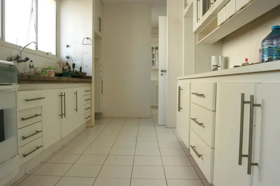 Apartamento com 4 quartos à venda, 344m2 em Moema, São Paulo - SP - imagem 9 Foto 9 de Apartamento com 4 quartos à venda, 344m2 em Moema, São Paulo - SP