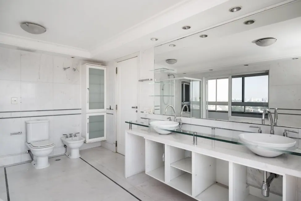 Apartamento com 4 quartos à venda, 628m2 em Moema, São Paulo - SP - imagem 4 Foto 4 de Apartamento com 4 quartos à venda, 628m2 em Moema, São Paulo - SP