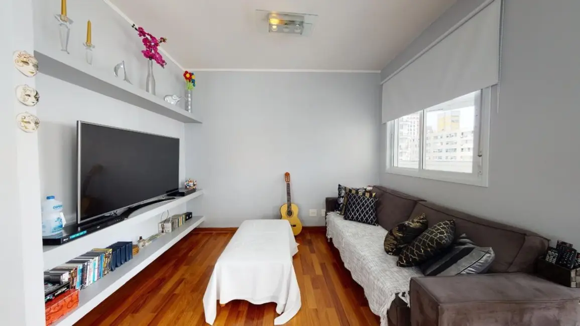 Apartamento com 3 quartos à venda, 124m2 em Moema, São Paulo - SP - imagem 4 Foto 4 de Apartamento com 3 quartos à venda, 124m2 em Moema, São Paulo - SP