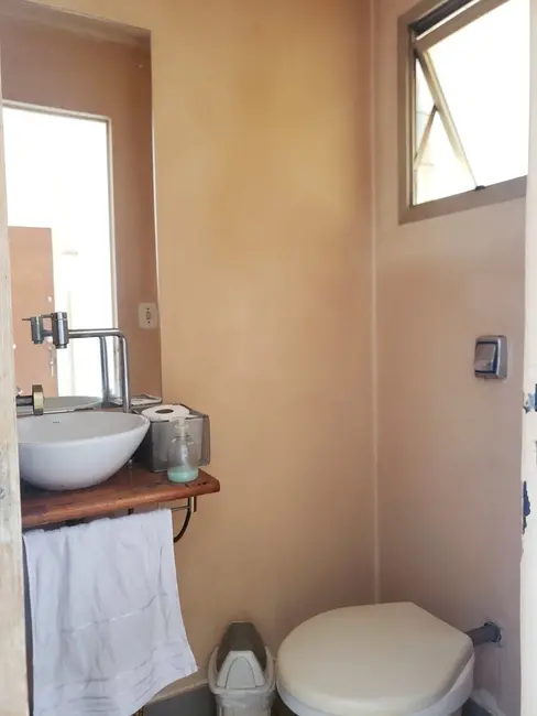 Apartamento com 2 quartos à venda, 85m2 em Moema, São Paulo - SP - imagem 3 Foto 3 de Apartamento com 2 quartos à venda, 85m2 em Moema, São Paulo - SP