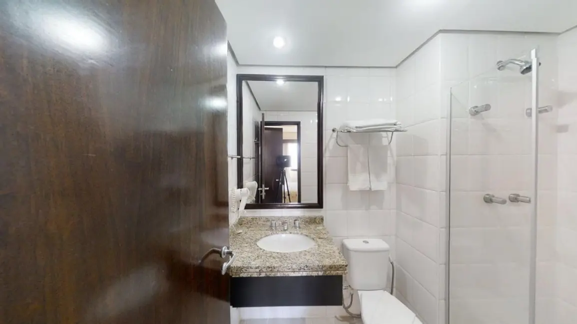 Apartamento com 1 quarto à venda, 33m2 em Moema, São Paulo - SP - imagem 2 Foto 2 de Apartamento com 1 quarto à venda, 33m2 em Moema, São Paulo - SP