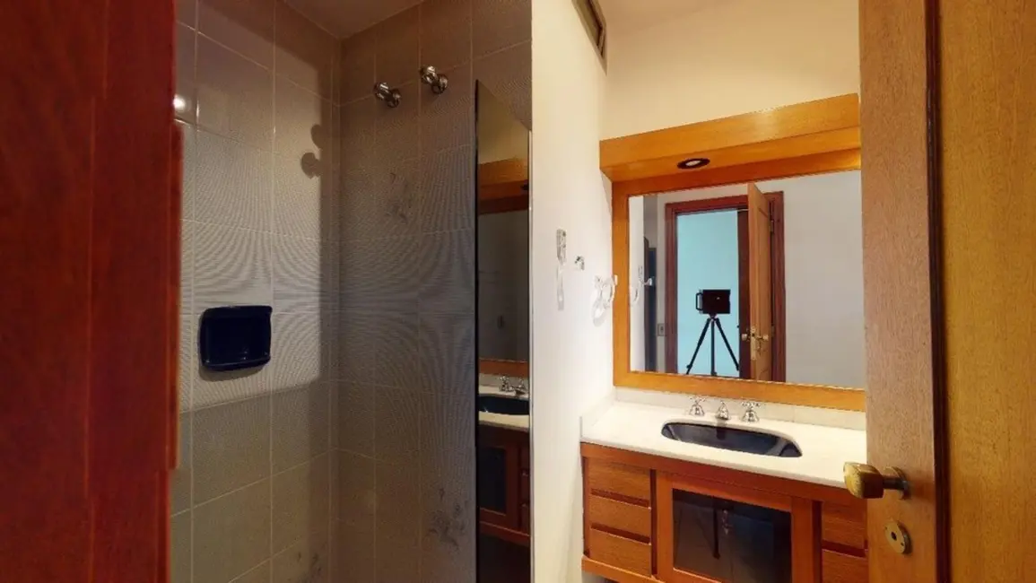 Apartamento com 4 quartos à venda, 320m2 em Vila Madalena, São Paulo - SP - imagem 8 Foto 8 de Apartamento com 4 quartos à venda, 320m2 em Vila Madalena, São Paulo - SP