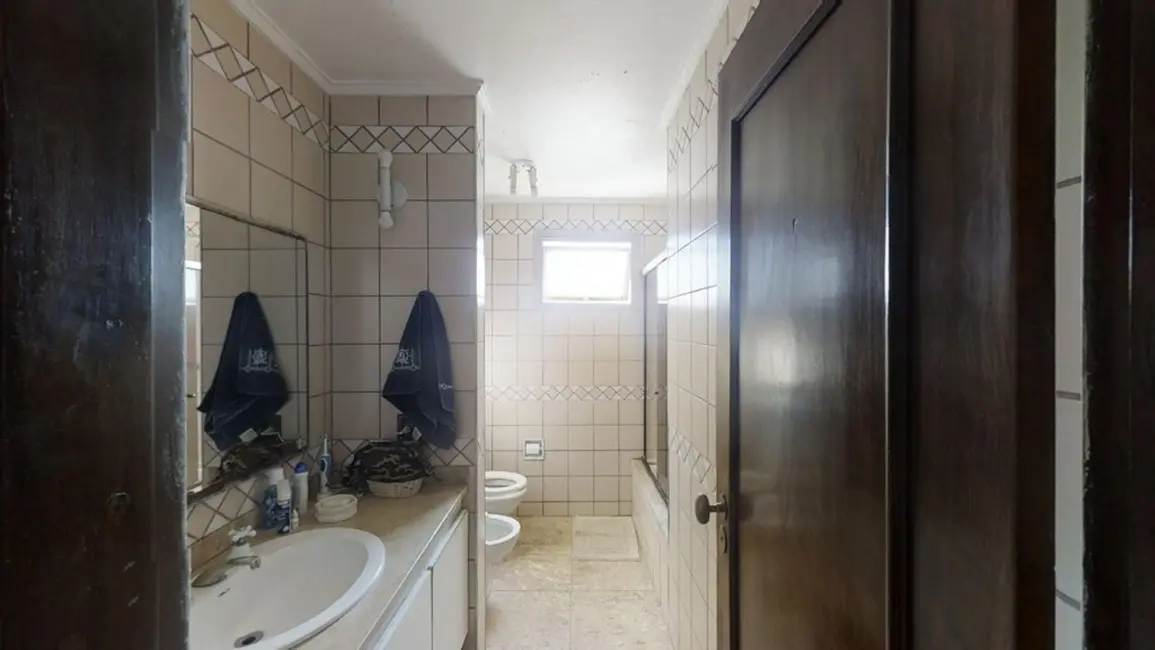 Foto 4 de Apartamento com 3 quartos à venda, 250m2 em Itaim Bibi, São Paulo - SP