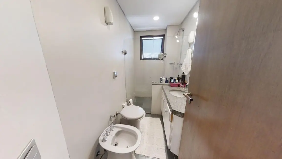 Apartamento com 4 quartos à venda, 173m2 em Moema, São Paulo - SP - imagem 3 Foto 3 de Apartamento com 4 quartos à venda, 173m2 em Moema, São Paulo - SP