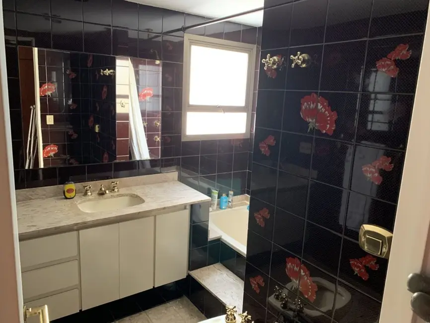 Apartamento com 4 quartos à venda, 180m2 em Moema, São Paulo - SP - imagem 5 Foto 5 de Apartamento com 4 quartos à venda, 180m2 em Moema, São Paulo - SP