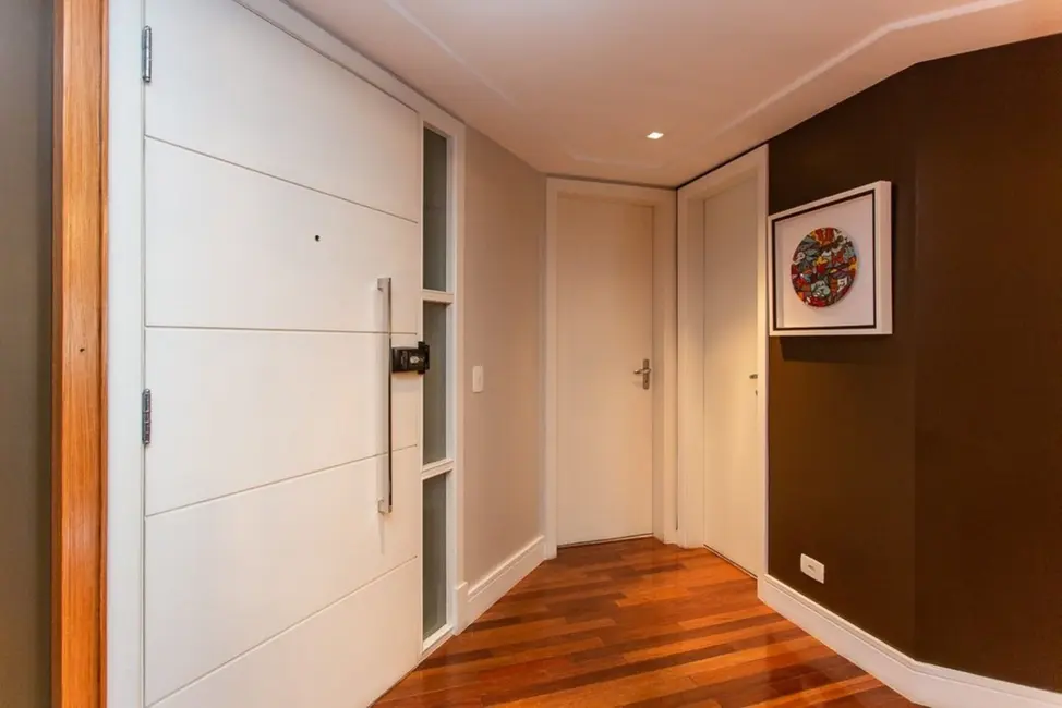 Apartamento com 4 quartos à venda, 220m2 em Moema, São Paulo - SP - imagem 8 Foto 8 de Apartamento com 4 quartos à venda, 220m2 em Moema, São Paulo - SP