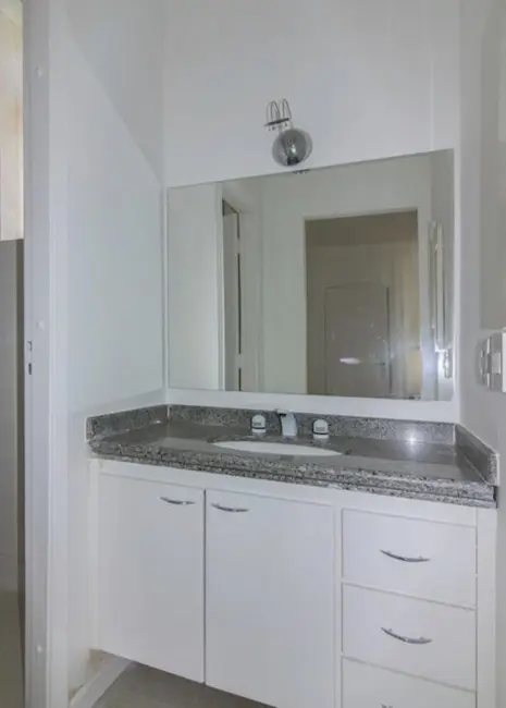Apartamento com 2 quartos à venda, 74m2 em Moema, São Paulo - SP - imagem 5 Foto 5 de Apartamento com 2 quartos à venda, 74m2 em Moema, São Paulo - SP